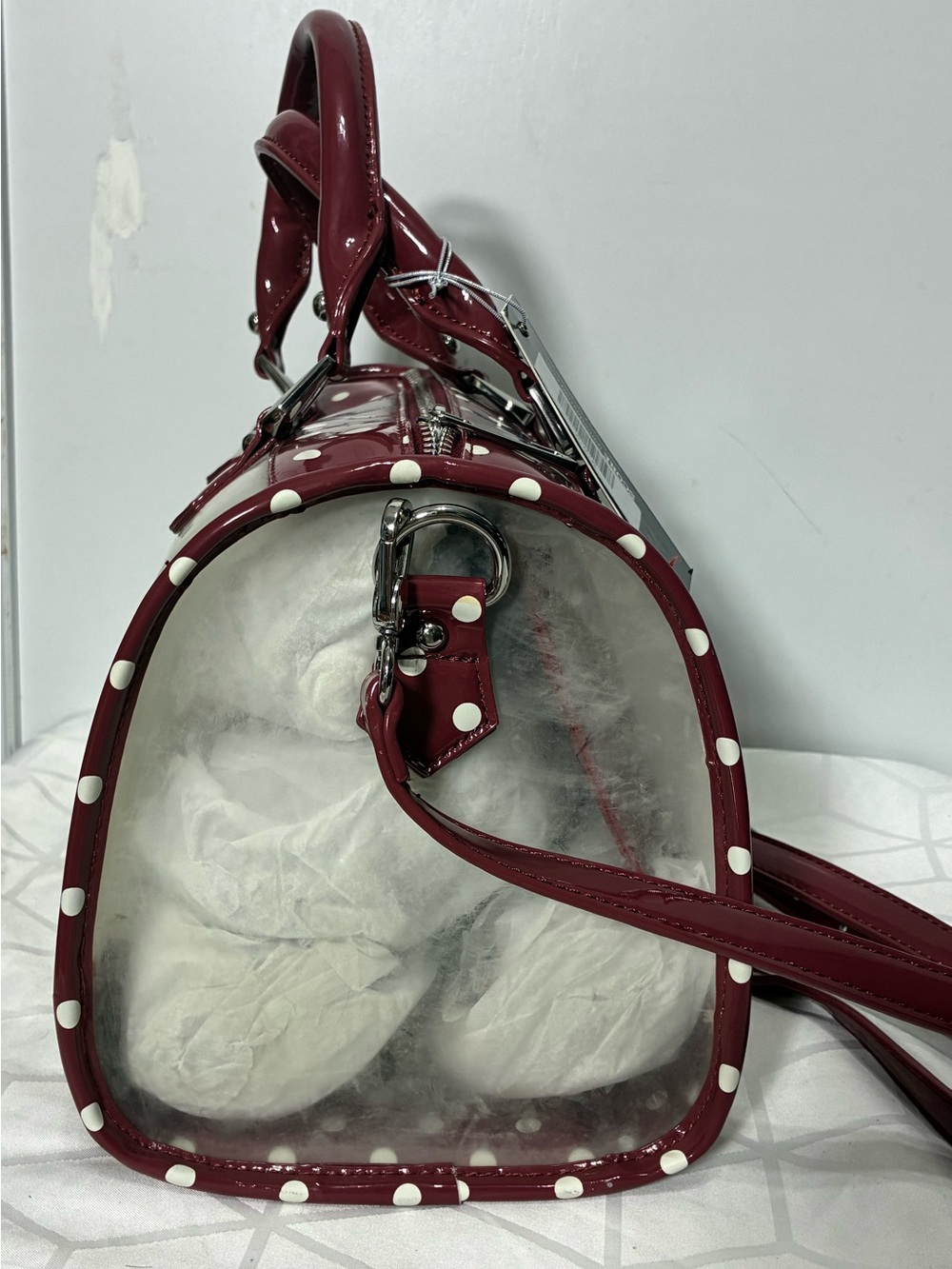 Score Game Day Bag NWT. Dustbag, charm, NOS, maroon white - Picture 3 of 12